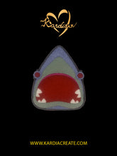 Load image into Gallery viewer, Symbiosis - The Great White 🦈